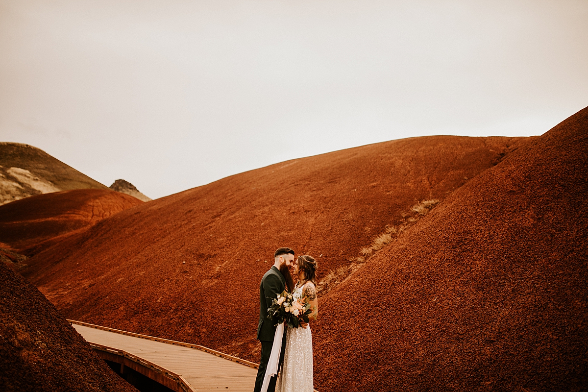 painted hills oregon elopement | allison slater photography2.jpg