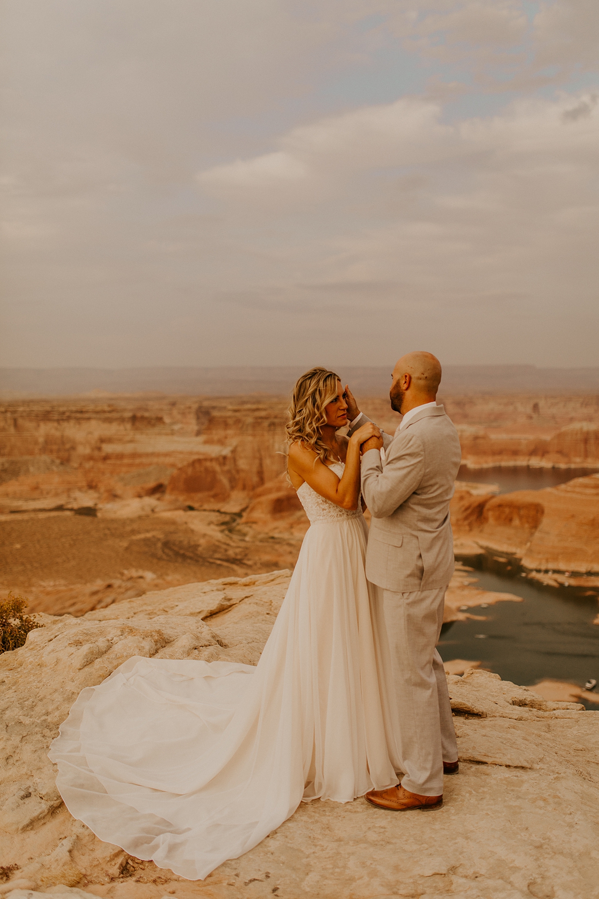 multi-day-house-boat-elopement-at lake-powell-in-page-arizona-Allison-Slater-Photography62723.JPG