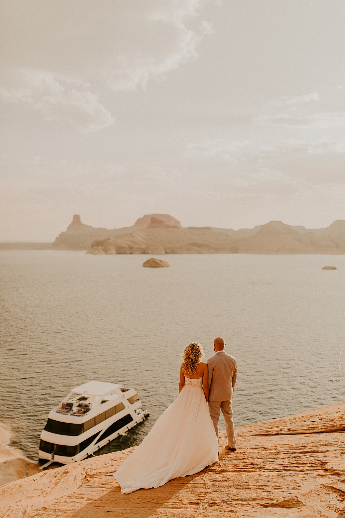 multi-day-house-boat-elopement-at lake-powell-in-page-arizona-Allison-Slater-Photography62801.JPG