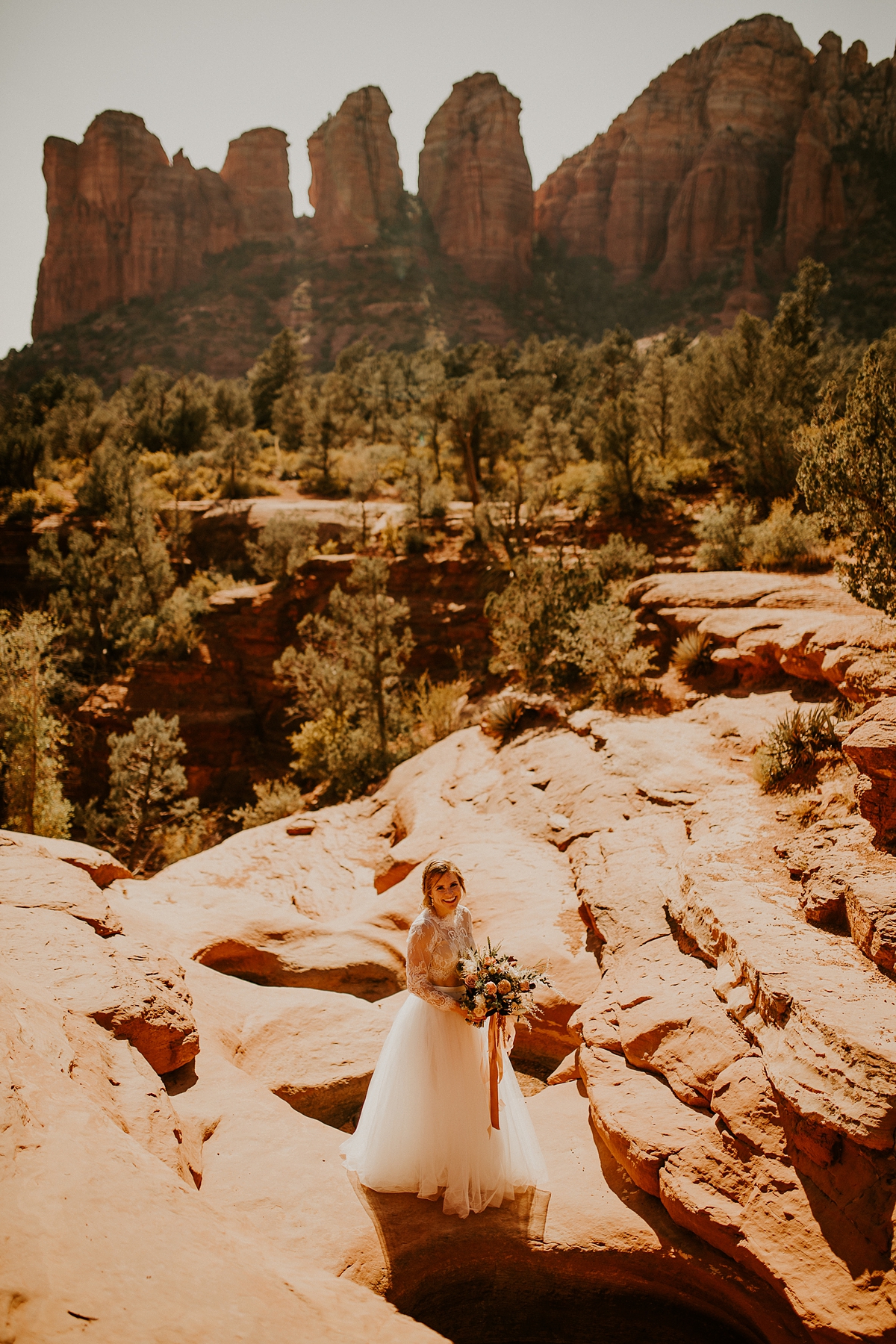 gorgeous-hiking-elopement-in-sedona-allison-slater-photography40.jpg