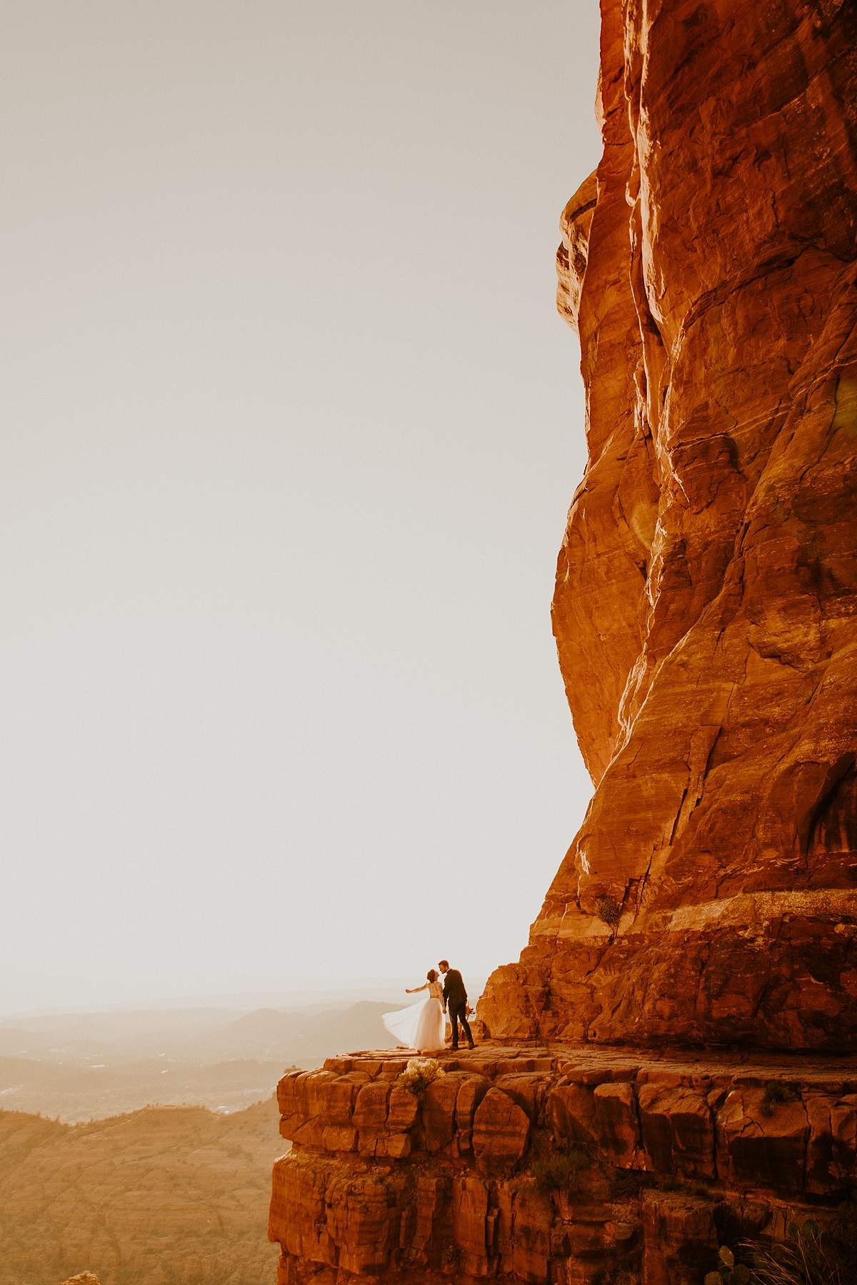 gorgeous-hiking-elopement-in-sedona-allison-slater-photography72.jpg