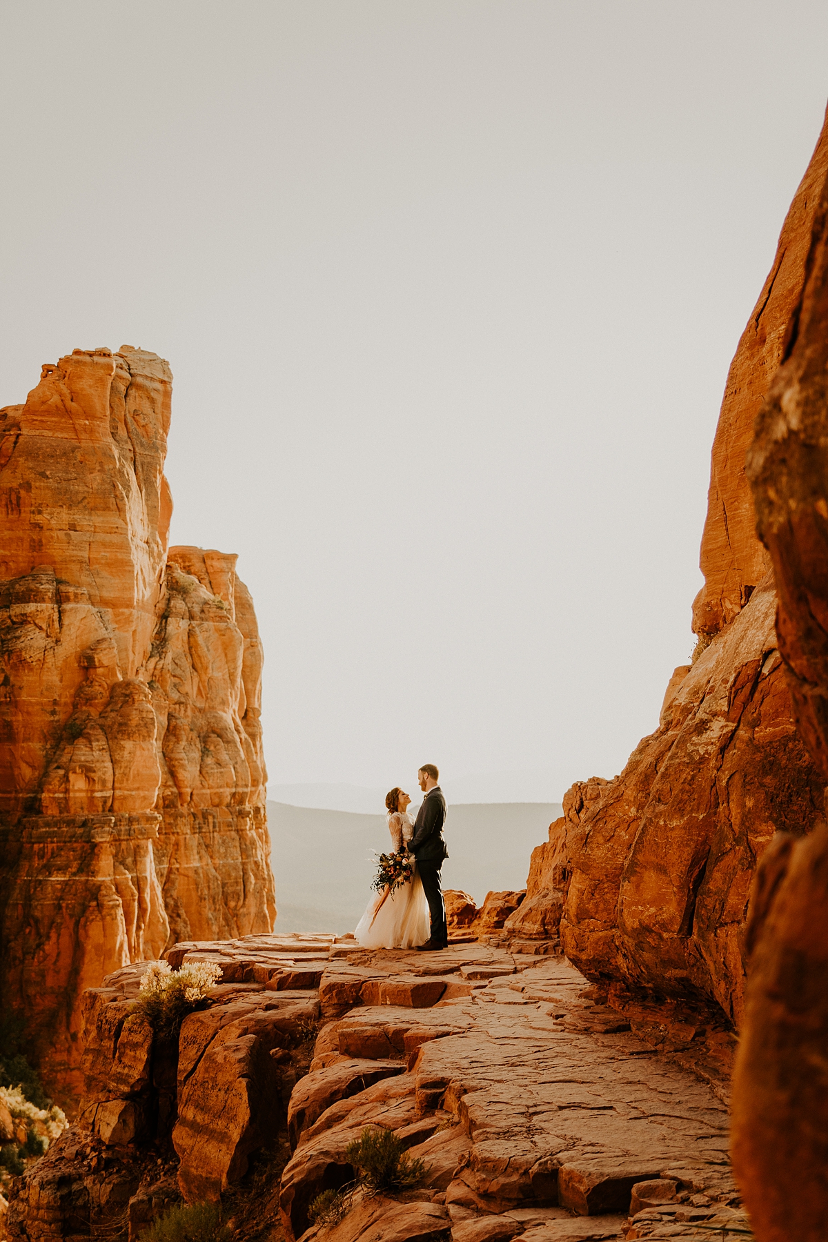 gorgeous-hiking-elopement-in-sedona-allison-slater-photography74.jpg
