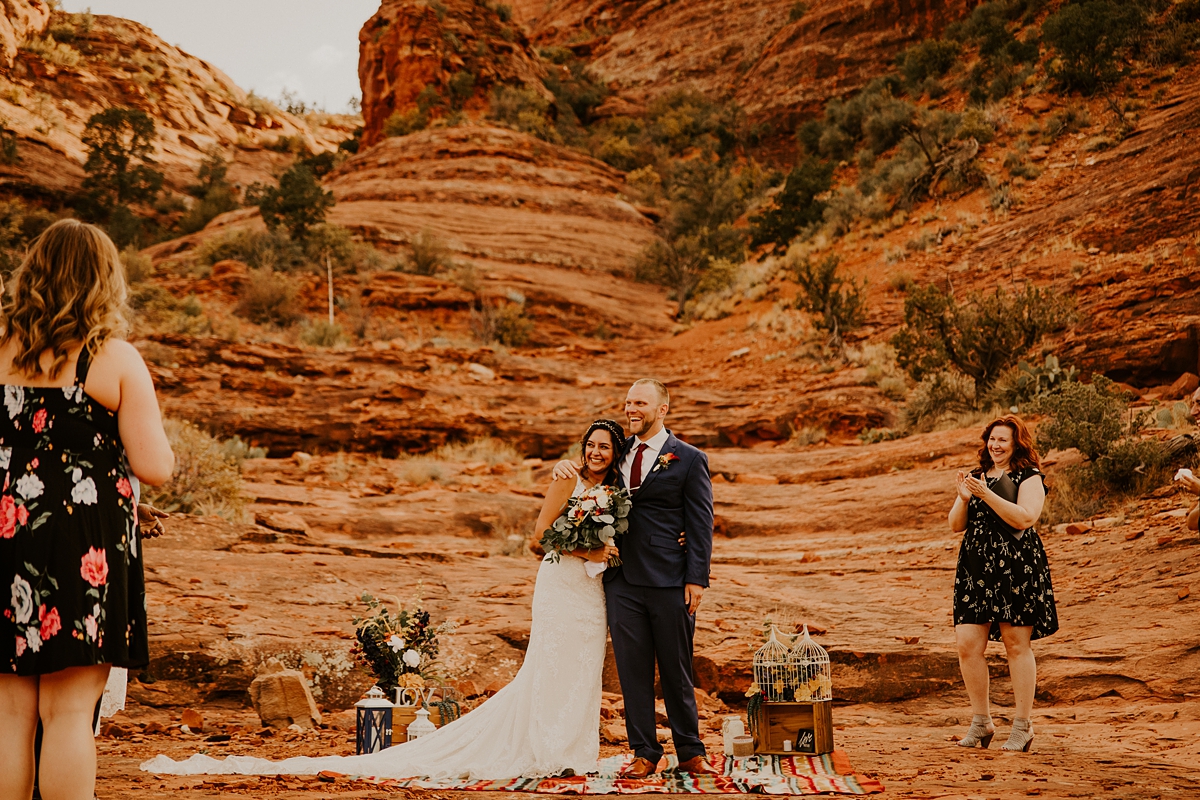 intimate-wedding-in-the-red-rocks-of-sedona-Allison-Slater-Photography24.jpg