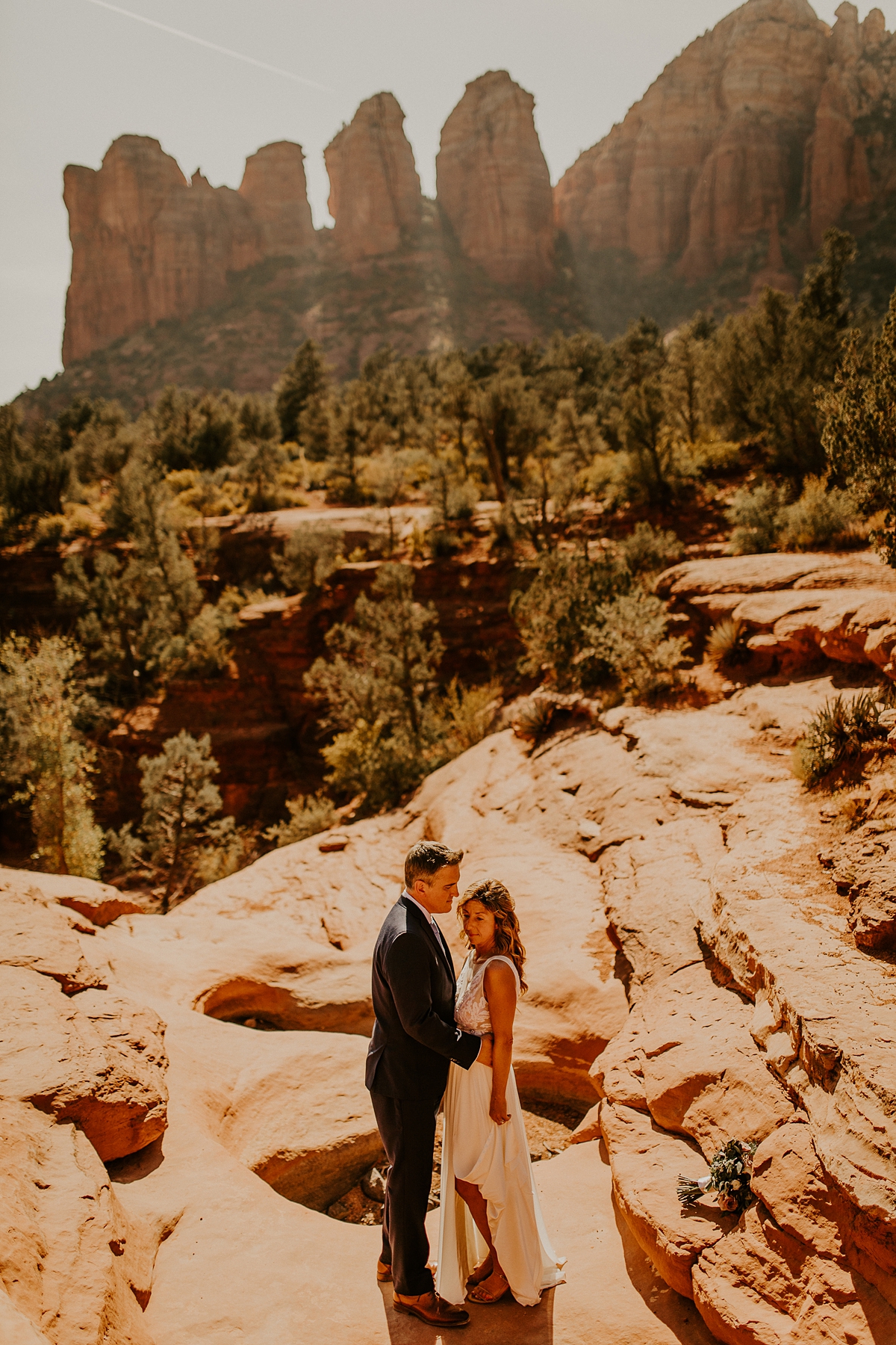 stunning-sedona-elopement-in-the-red-rocks-allison-slater-photography 25.jpg