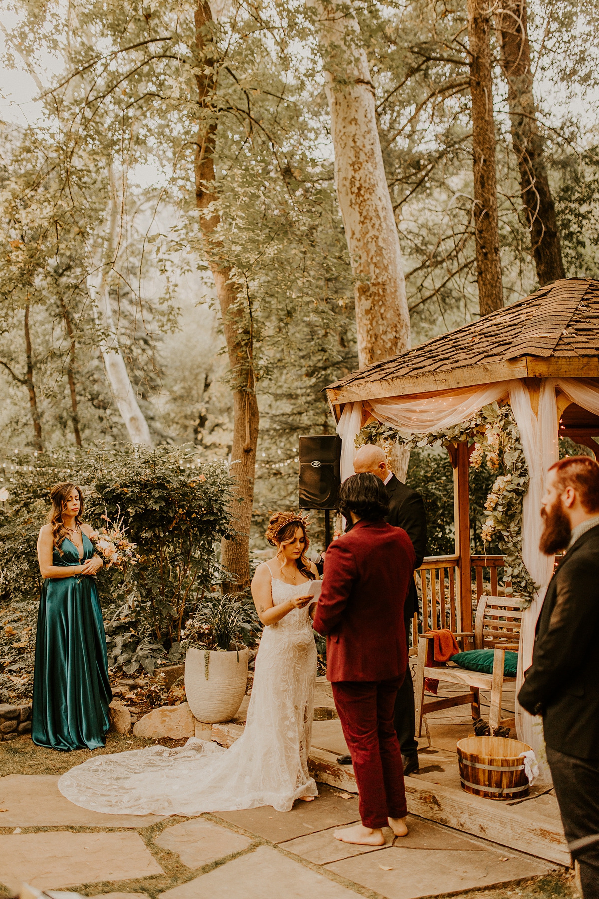 woodsy-intimate-wedding-at-oak-creek-allison-aslater-photography35.jpg