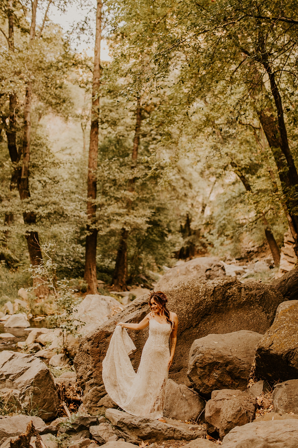 woodsy-intimate-wedding-at-oak-creek-allison-aslater-photography44.jpg