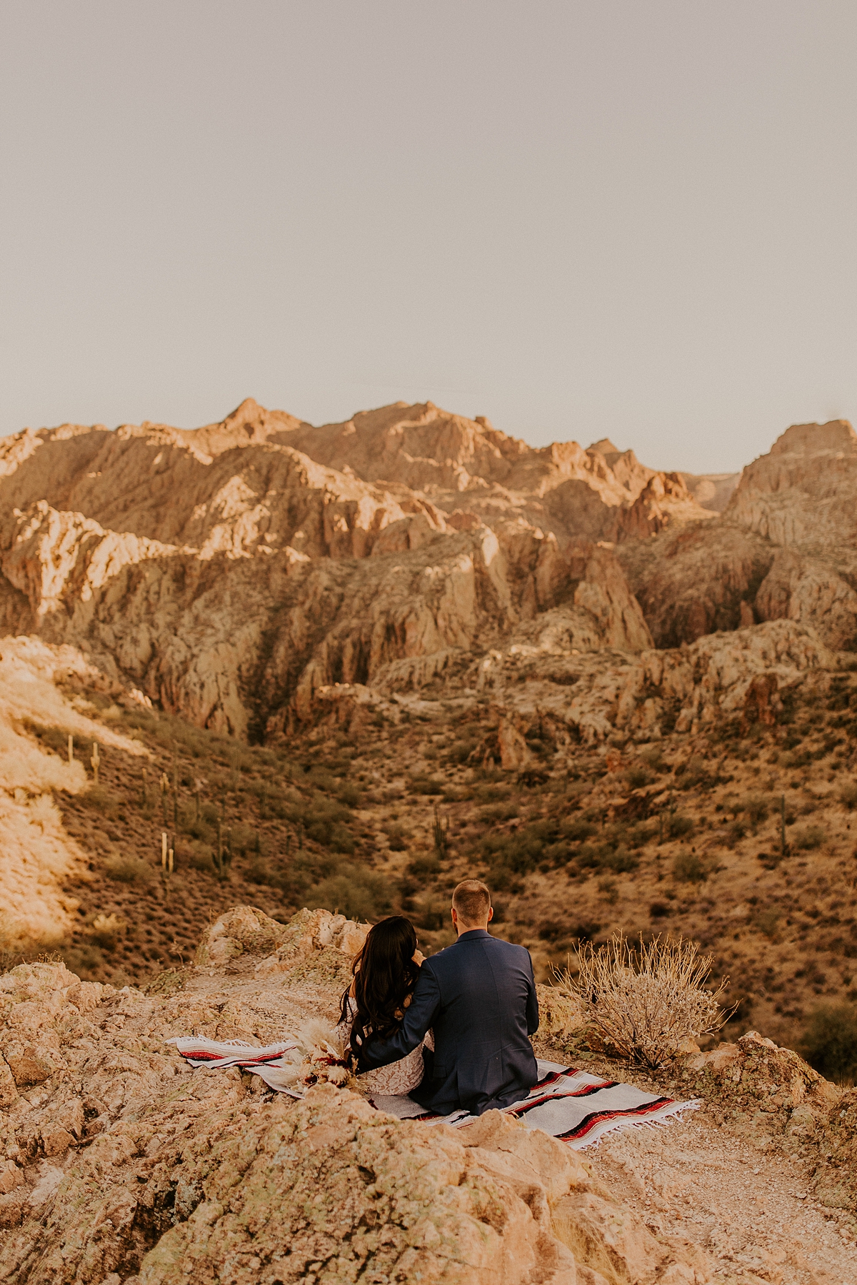 Intimate-elopement-in-superstition-mountain-wilderness-allison-slater-photography55.jpg