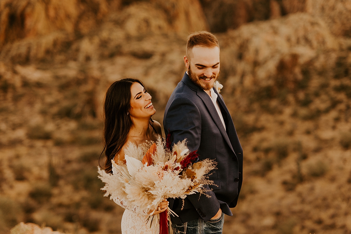 Intimate-elopement-in-superstition-mountain-wilderness-allison-slater-photography76.jpg