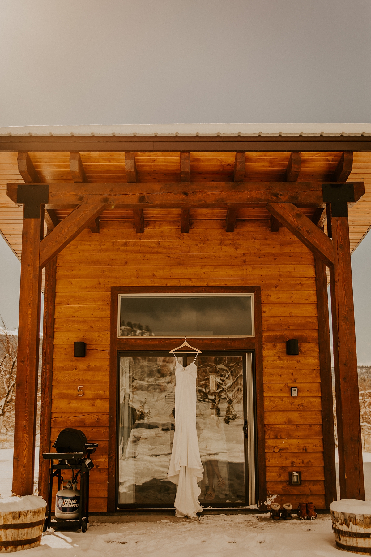 snowy-winter-elopement-at-the-amangiri-resort-in-utah-allison-slater-photography10686.JPG