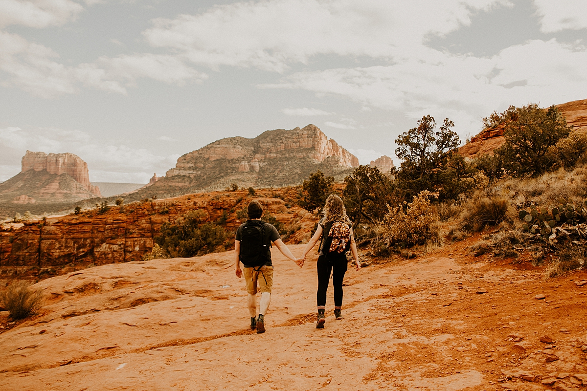 surprise-proposal-in-sedona-at-cathedral-rock-allison-slater-photography88383.JPG