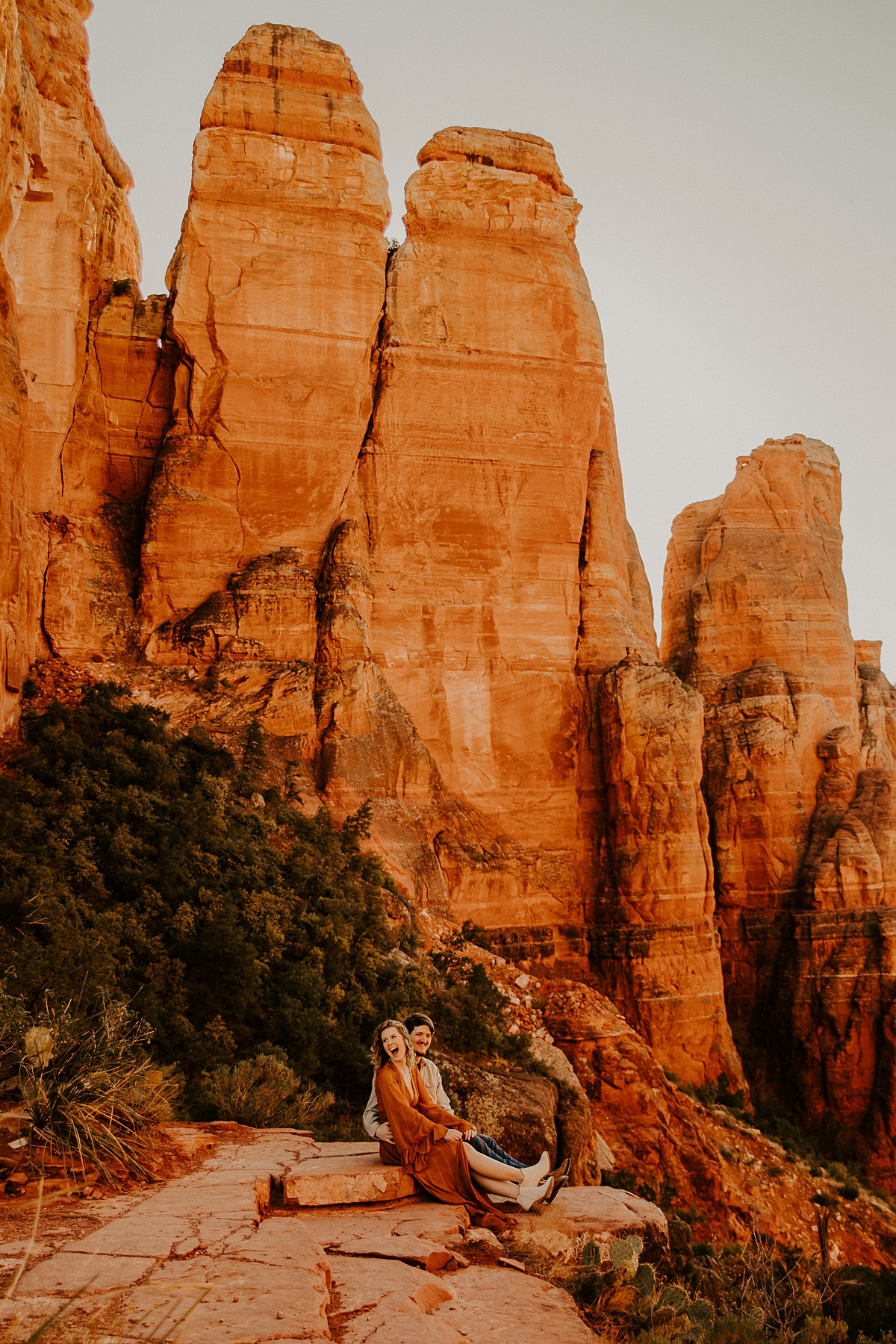 surprise-proposal-in-sedona-at-cathedral-rock-allison-slater-photography88388.JPG