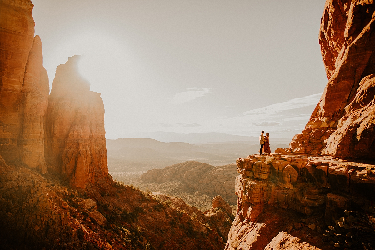 surprise-proposal-in-sedona-at-cathedral-rock-allison-slater-photography88400.JPG