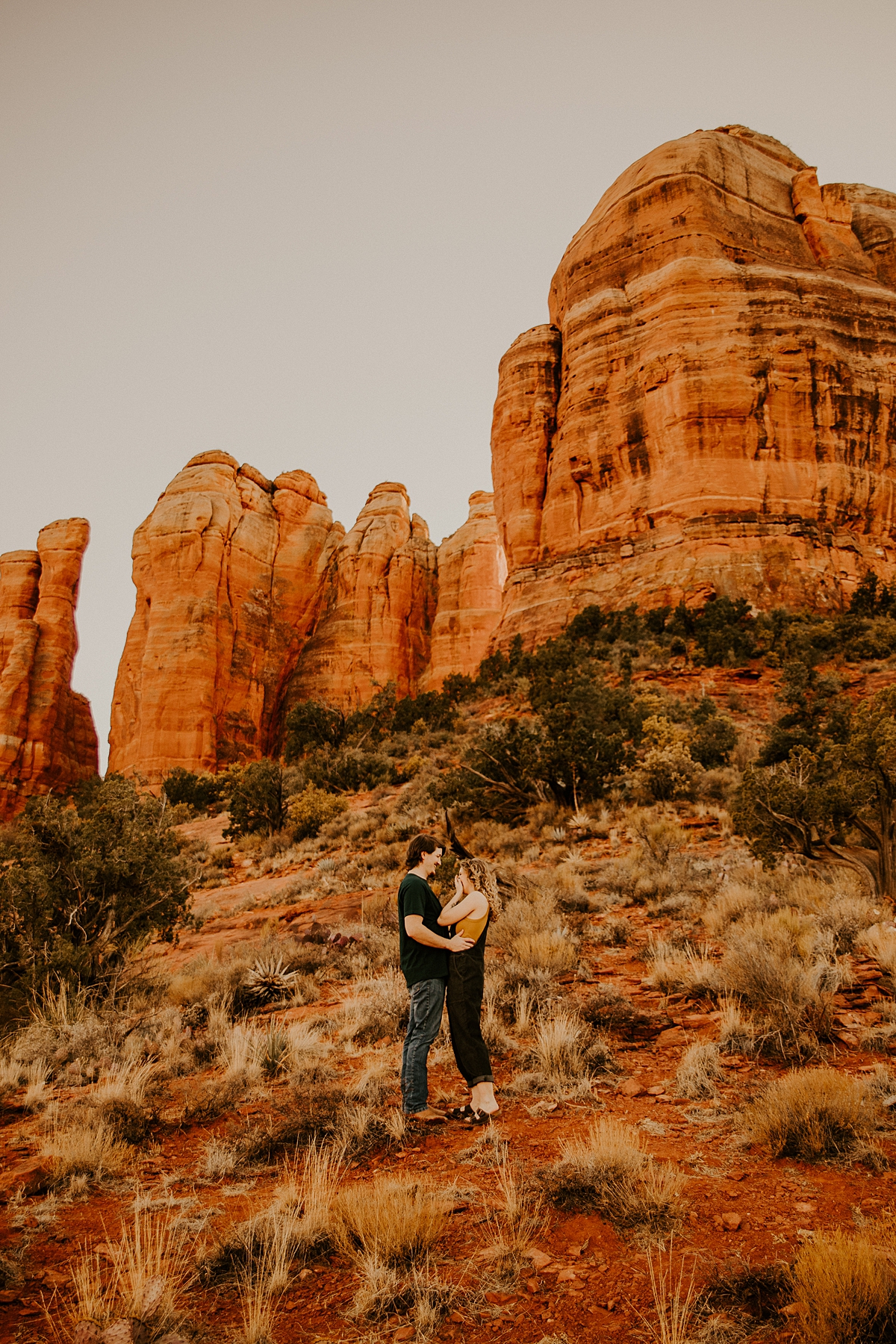 surprise-proposal-in-sedona-at-cathedral-rock-allison-slater-photography88428.JPG