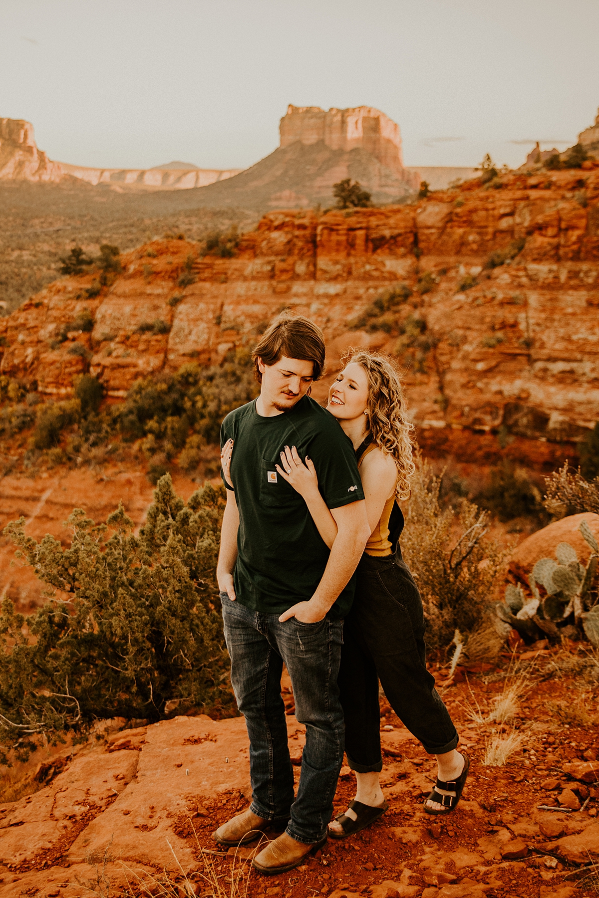 surprise-proposal-in-sedona-at-cathedral-rock-allison-slater-photography88449.JPG