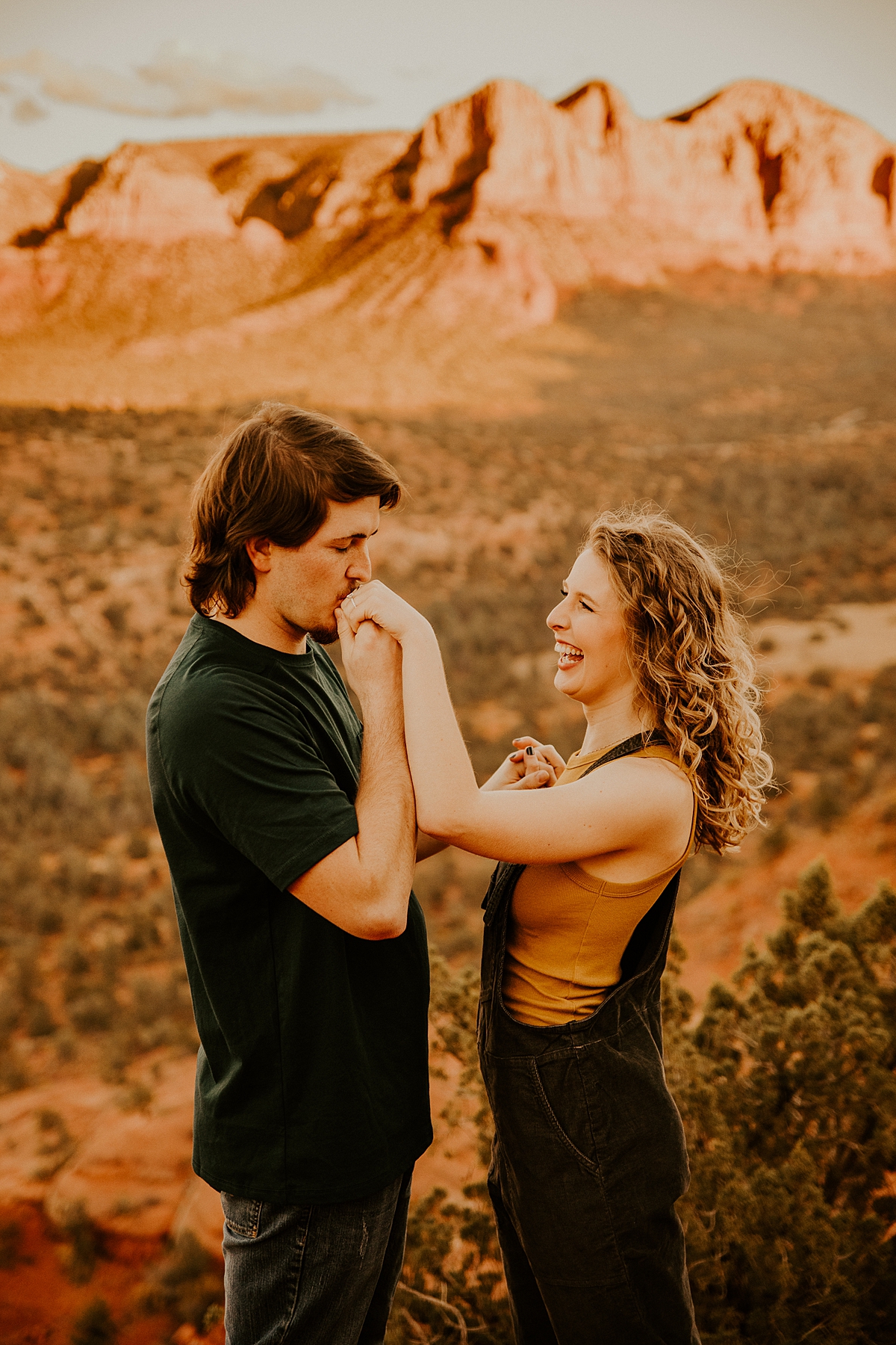 surprise-proposal-in-sedona-at-cathedral-rock-allison-slater-photography88452.JPG