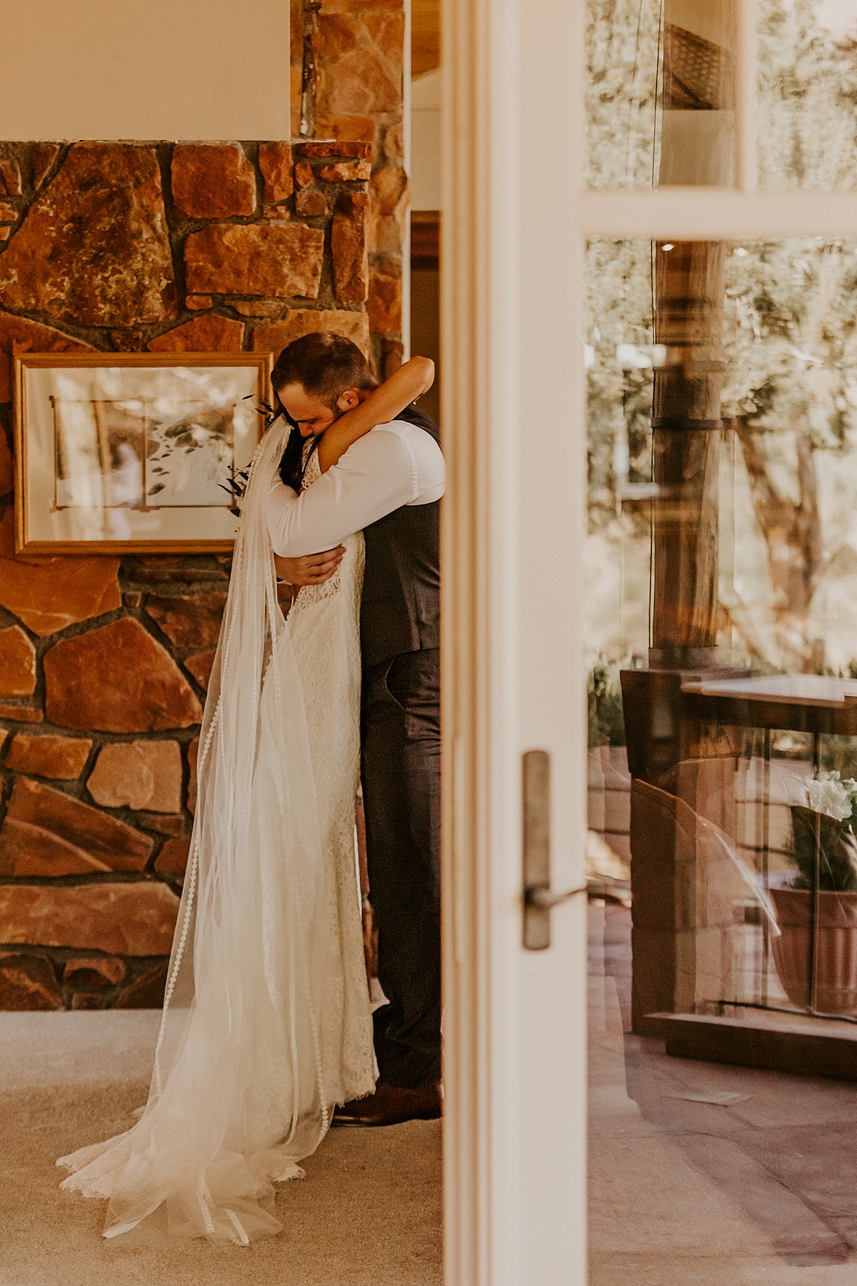 Incredible-cliffside-intimate-wedding-in-sedona-allison-slater-photography50.jpg