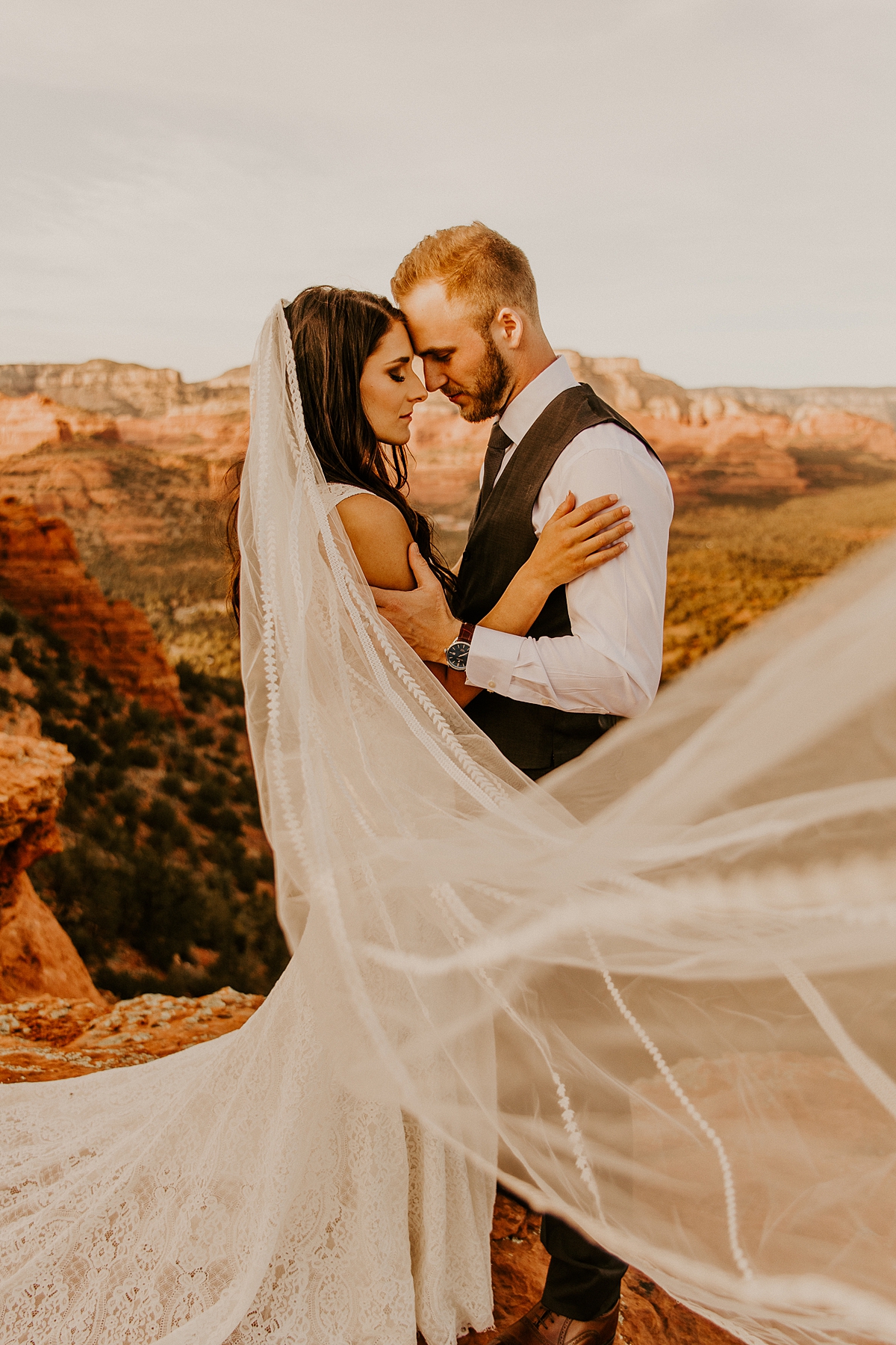 Incredible-cliffside-intimate-wedding-in-sedona-allison-slater-photography70.jpg