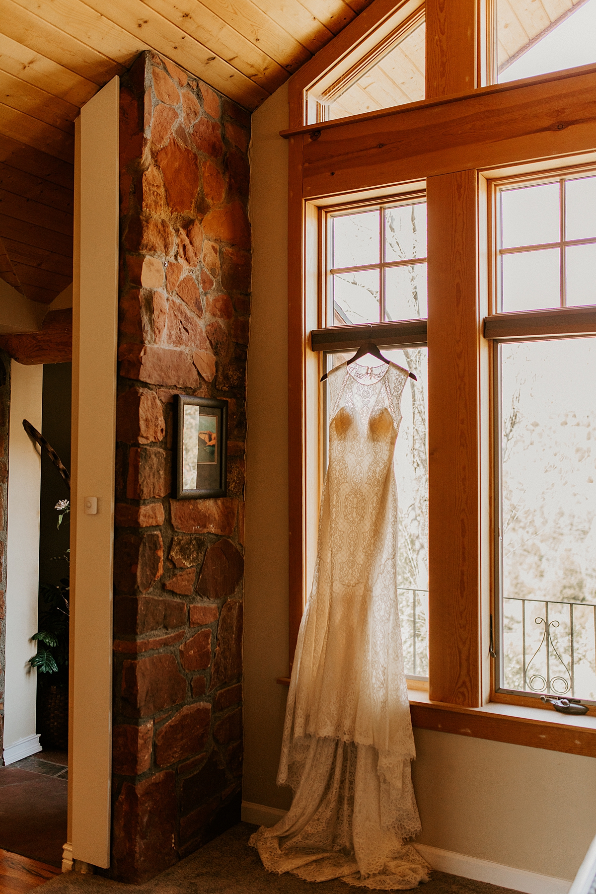 Incredible-cliffside-intimate-wedding-in-sedona-allison-slater-photography8.jpg