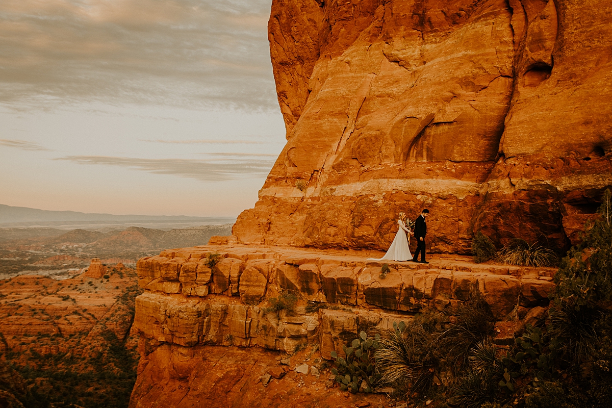 Stunning-sunrise-elopement-at-cathedral-rock-in-sedona-allison-slater-photography43.jpg