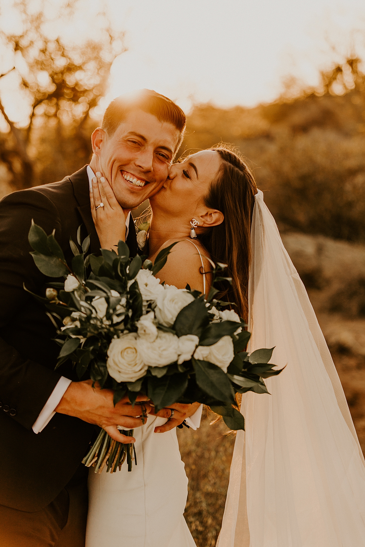 romantic-wedding-day-in-arizona-at-the-paseo-allison-slater-photography-123.jpg