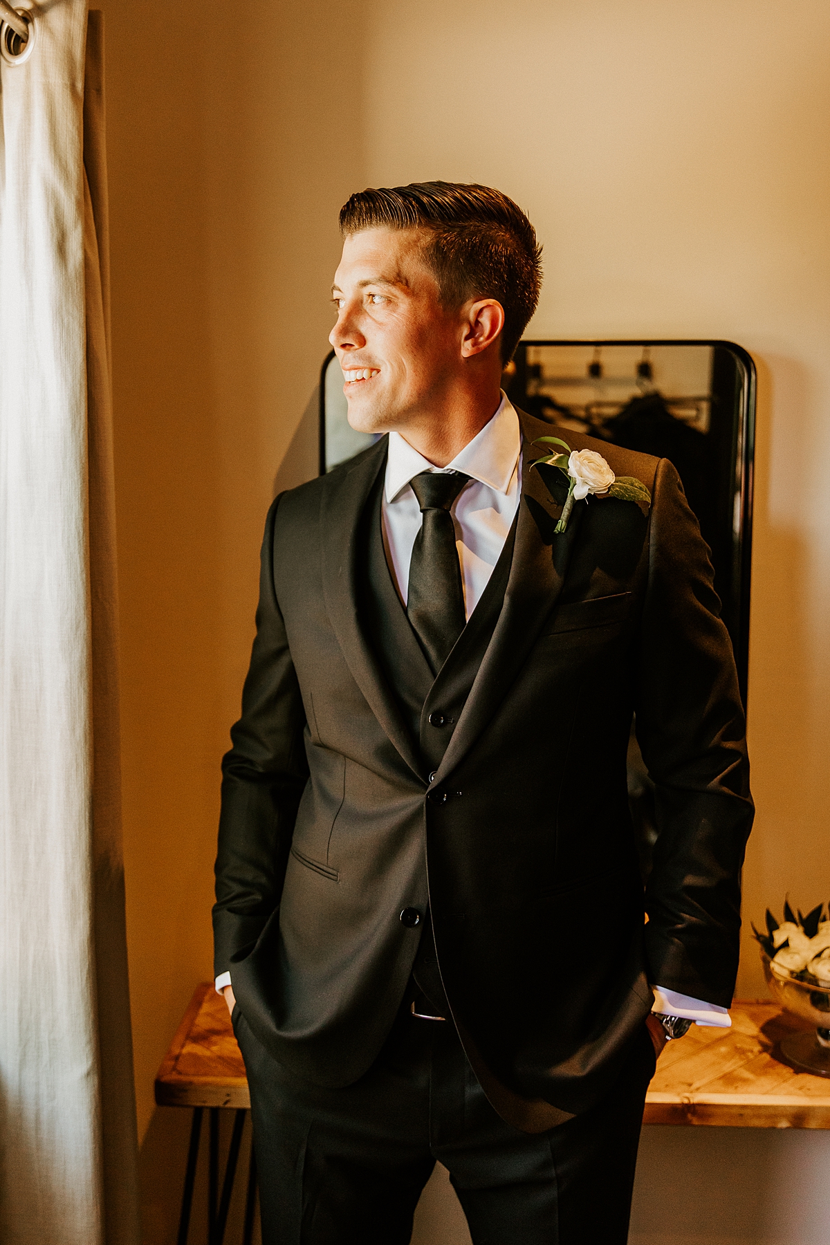 romantic-wedding-day-in-arizona-at-the-paseo-allison-slater-photography-20.jpg