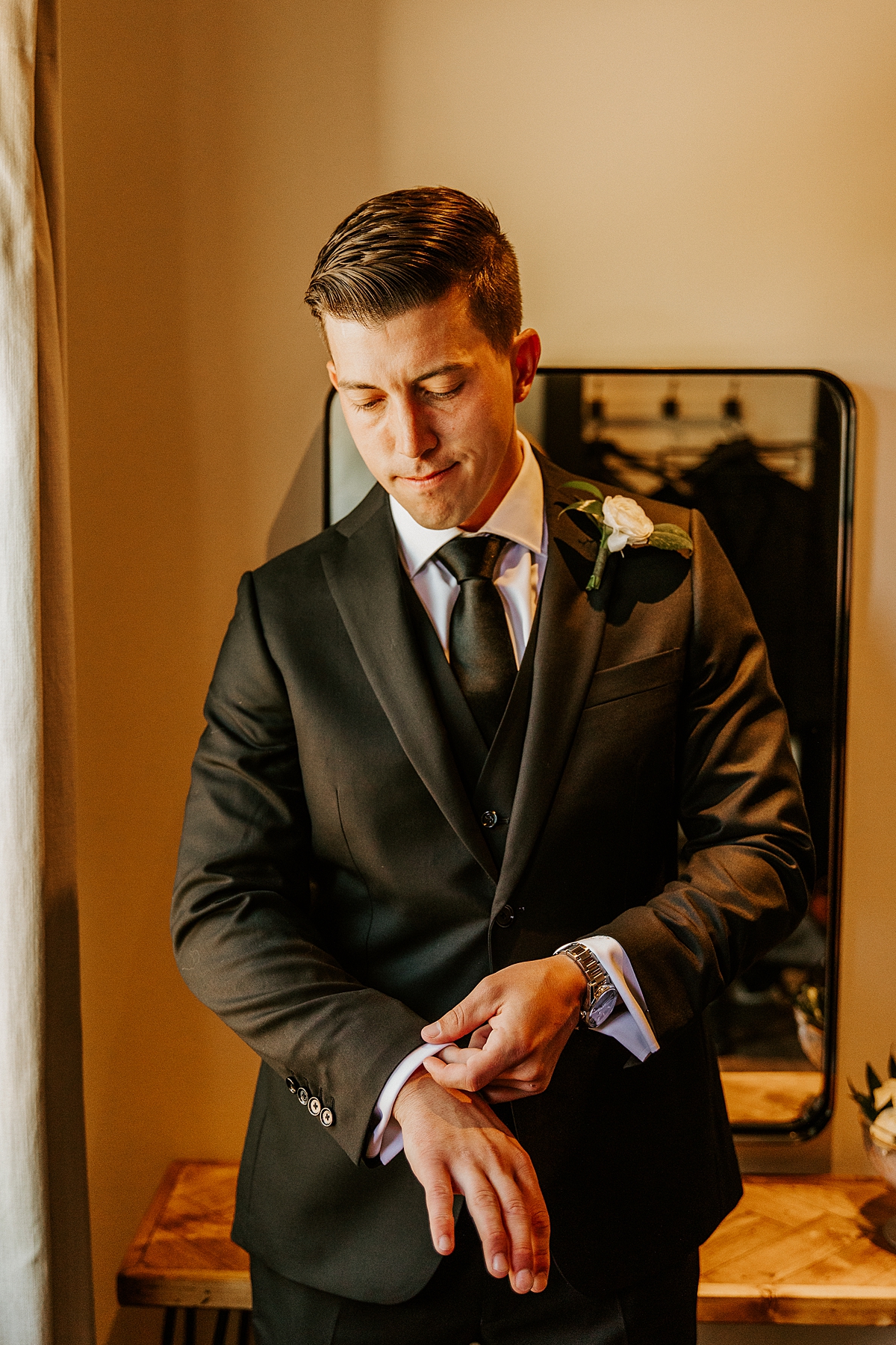 romantic-wedding-day-in-arizona-at-the-paseo-allison-slater-photography-22.jpg
