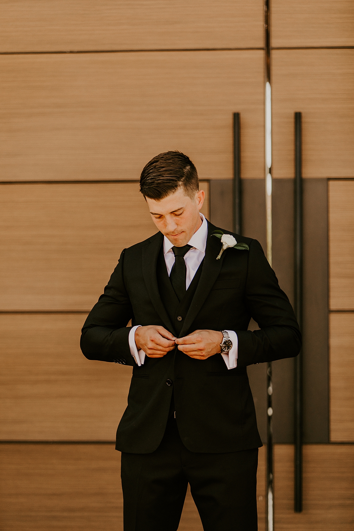 romantic-wedding-day-in-arizona-at-the-paseo-allison-slater-photography-45.jpg