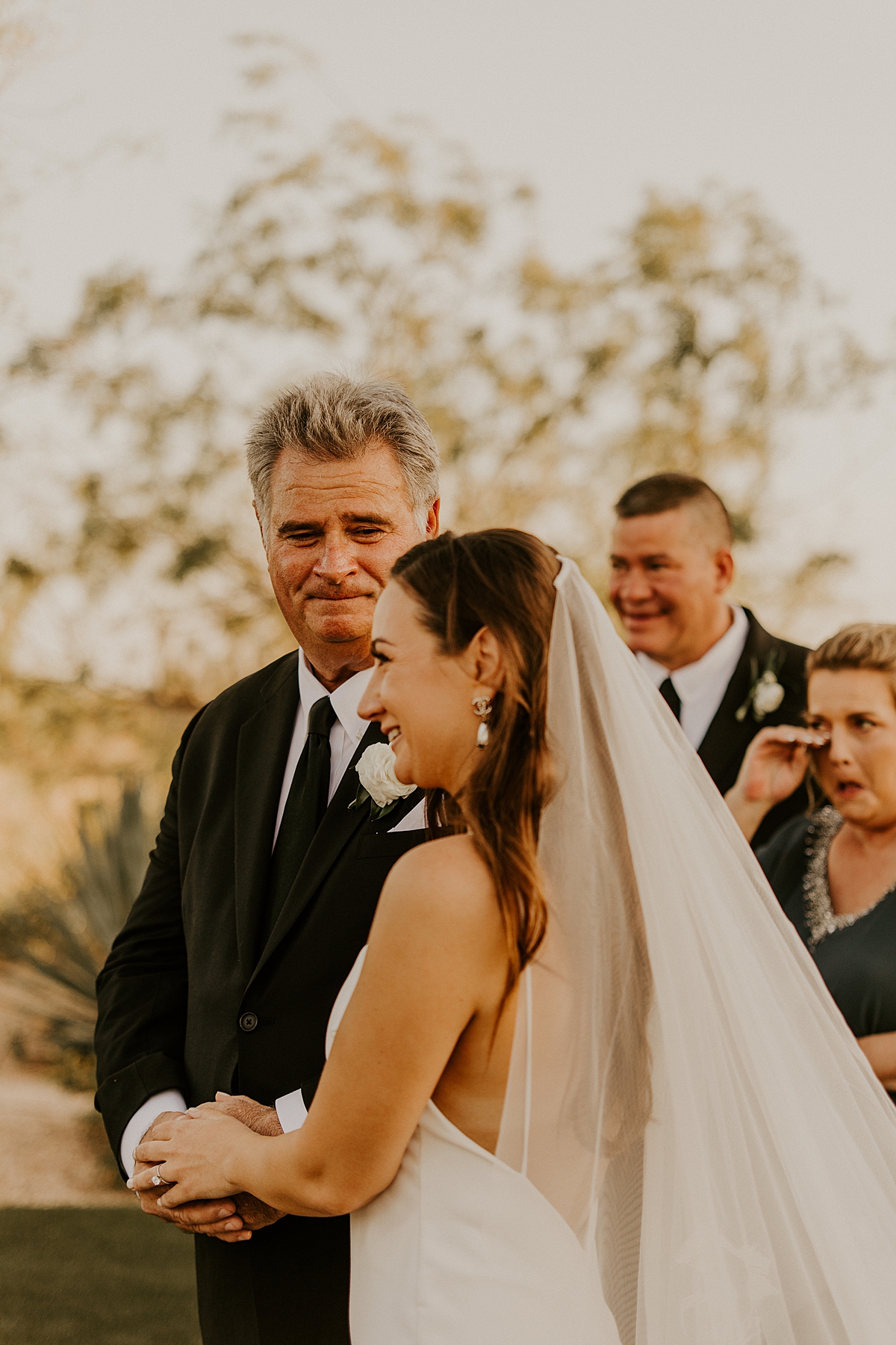 romantic-wedding-day-in-arizona-at-the-paseo-allison-slater-photography-87.jpg