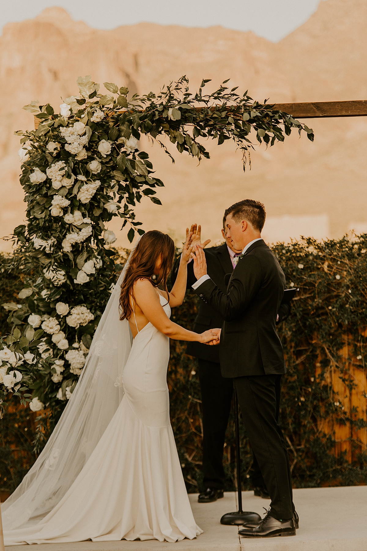romantic-wedding-day-in-arizona-at-the-paseo-allison-slater-photography-92.jpg