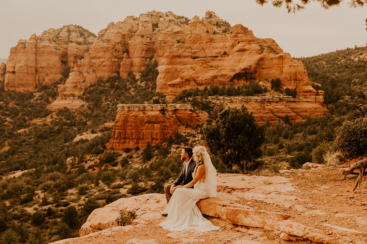 munds-wagon-trail-intimate-wedding-day-allison-slater-photography-48.jpg