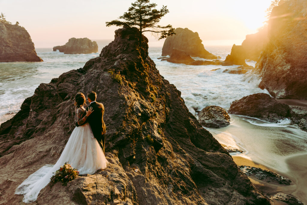 how to elope on the oregon coast in Brookings 