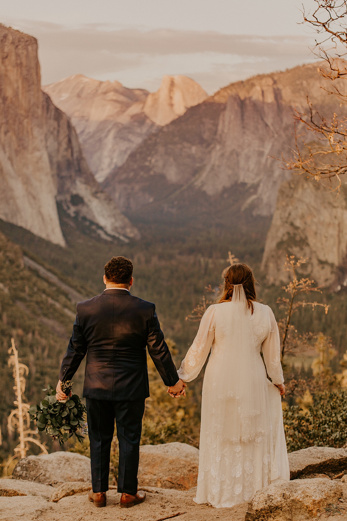 intimate-wedding-in-yosemite-national-park-107.jpg
