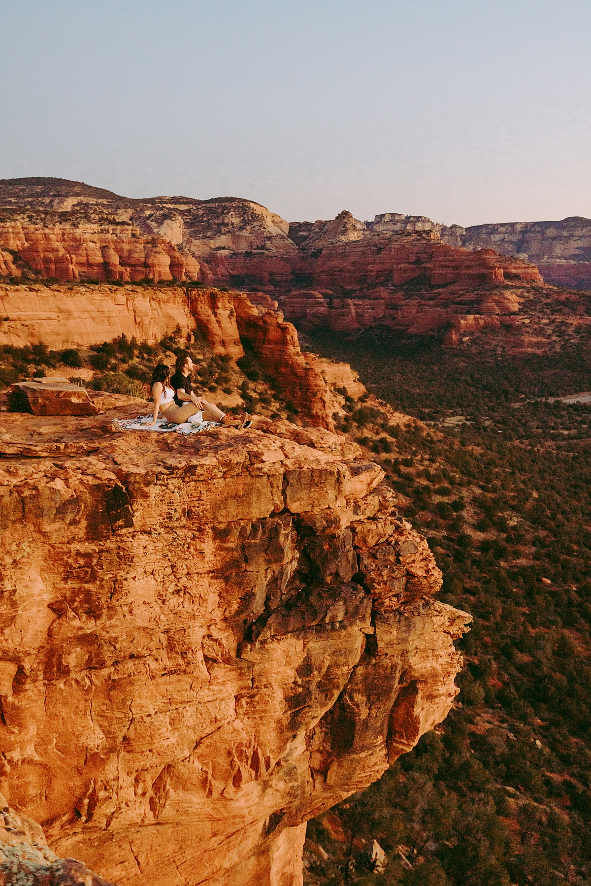 sedona-hot-air-balloon-elopement-11.jpg