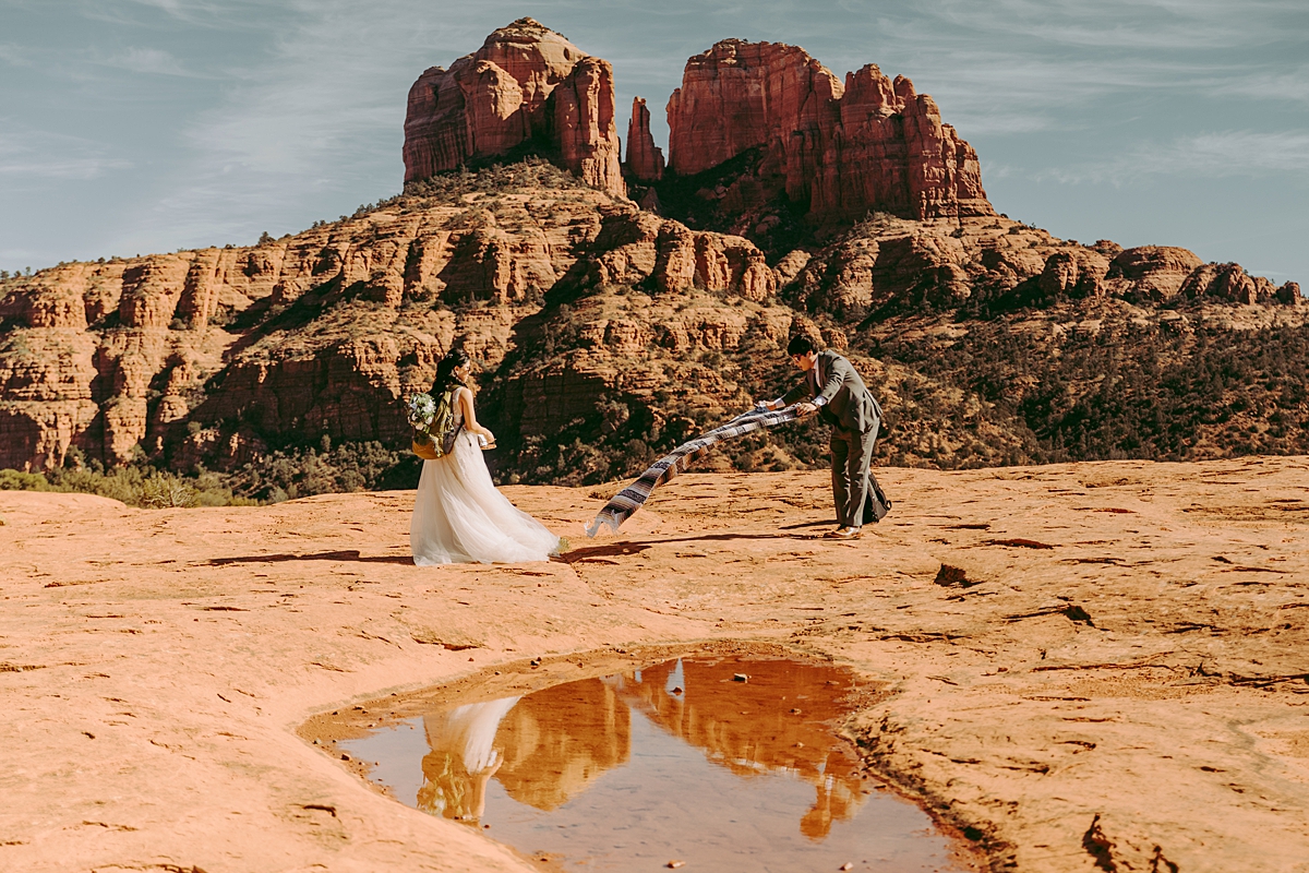 private-elopement-in-the-red-rocks-39.jpg