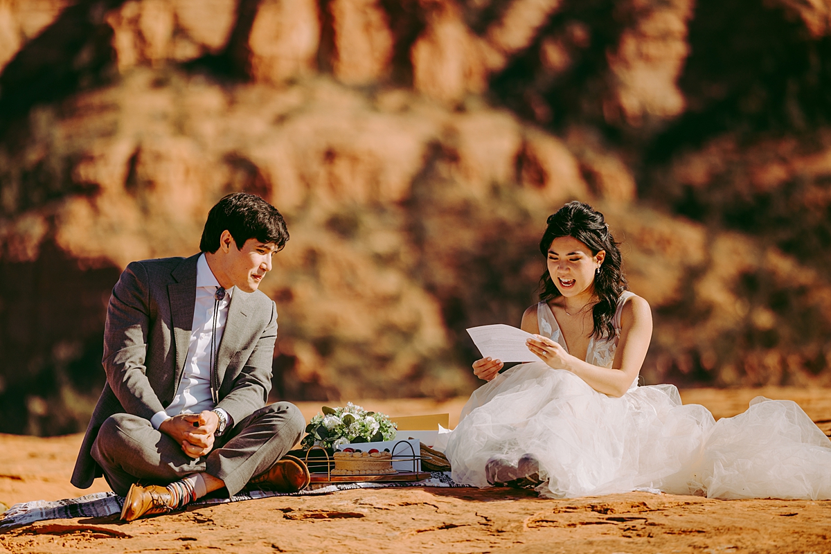 private-elopement-in-the-red-rocks-49.jpg